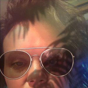 Meet your Posher, Lynn